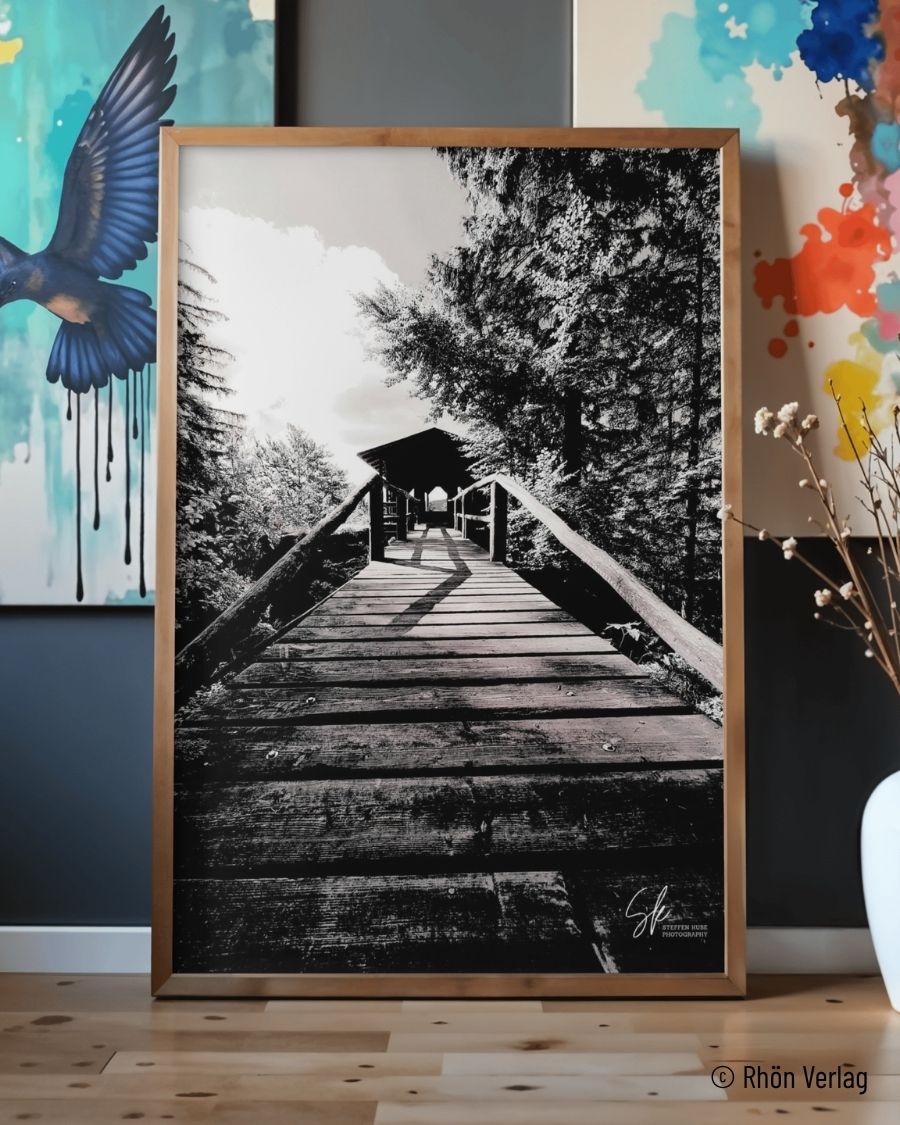 Brücke ins Licht – FineArt Fotografie als digitaler Download